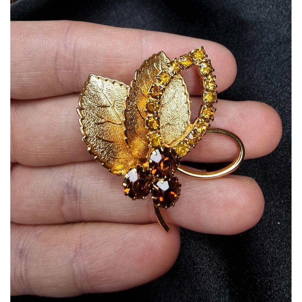 Vintage Judy Lee Gold Leaf Brooch & Clip-On Earrings Set With Amber Rhinestones - Picture 5 of 5